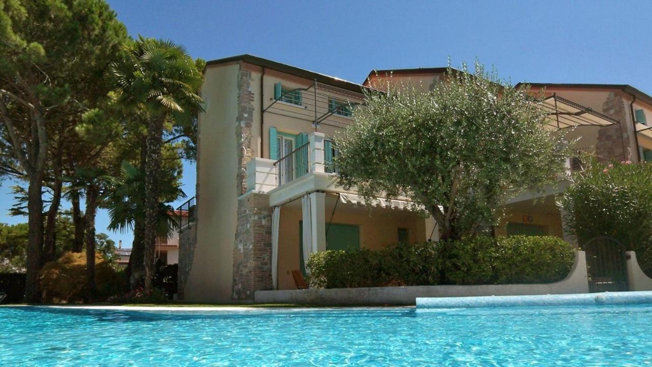 לידו די ג'סולו Liro Apartments מראה חיצוני תמונה