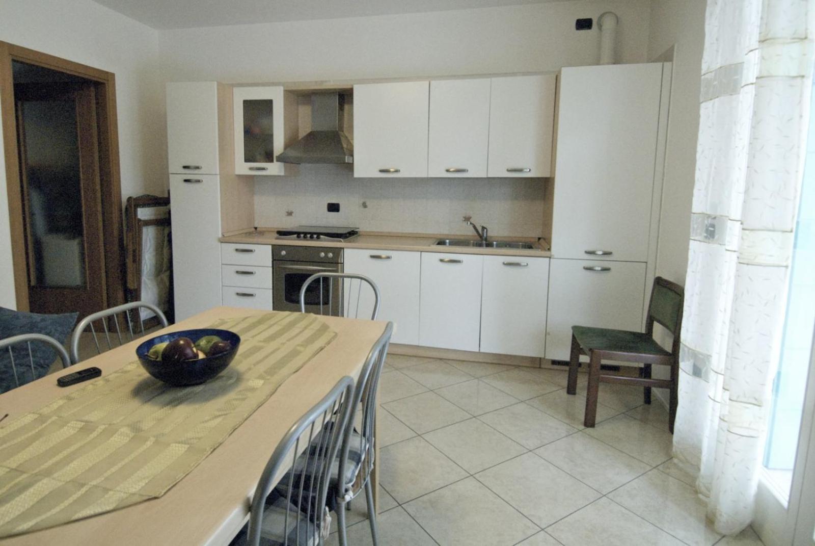 לידו די ג'סולו Liro Apartments מראה חיצוני תמונה