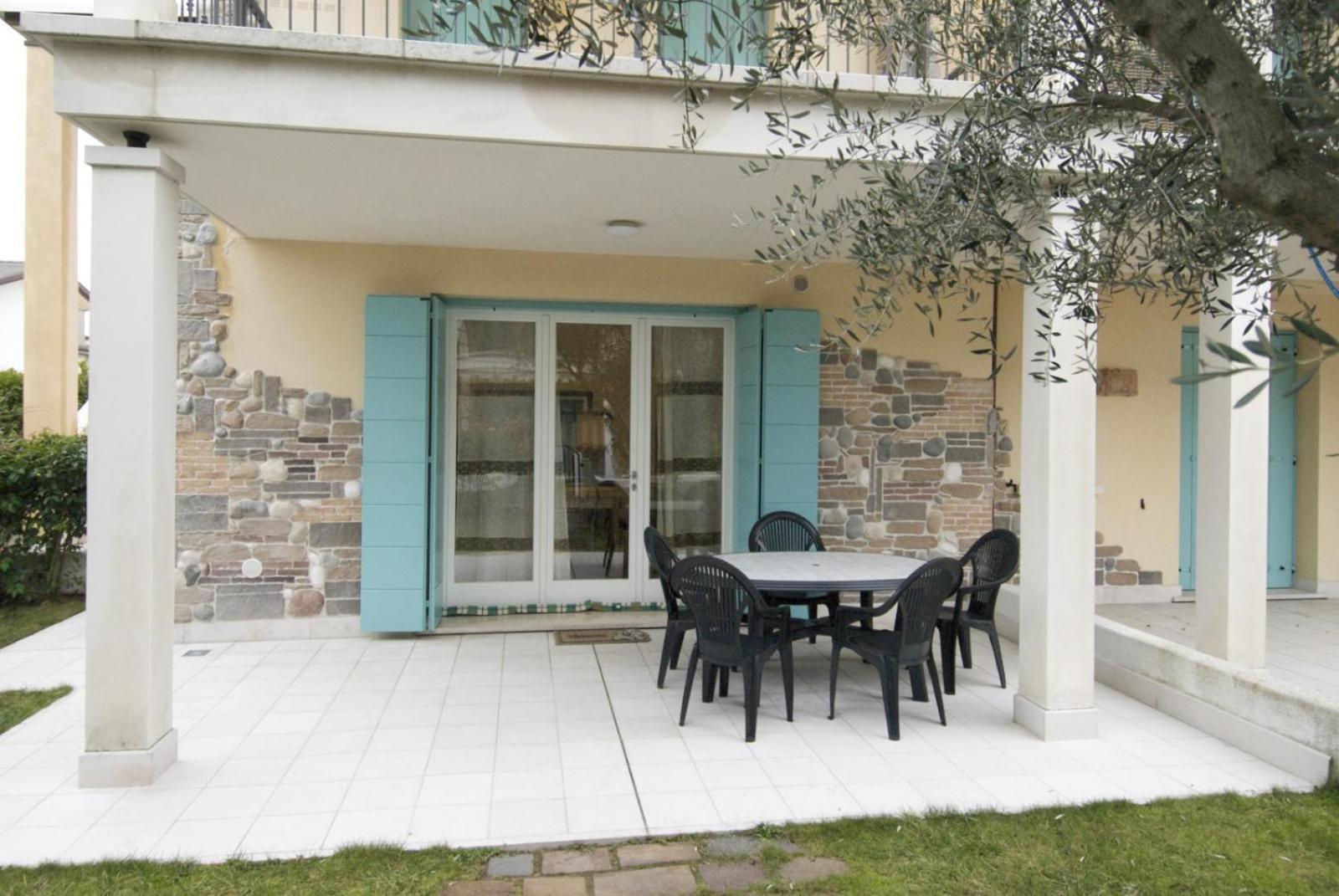 לידו די ג'סולו Liro Apartments מראה חיצוני תמונה