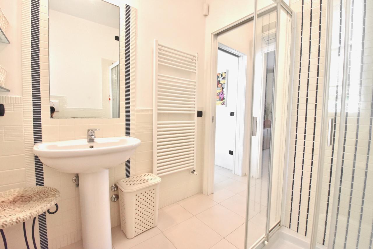 לידו די ג'סולו Liro Apartments מראה חיצוני תמונה