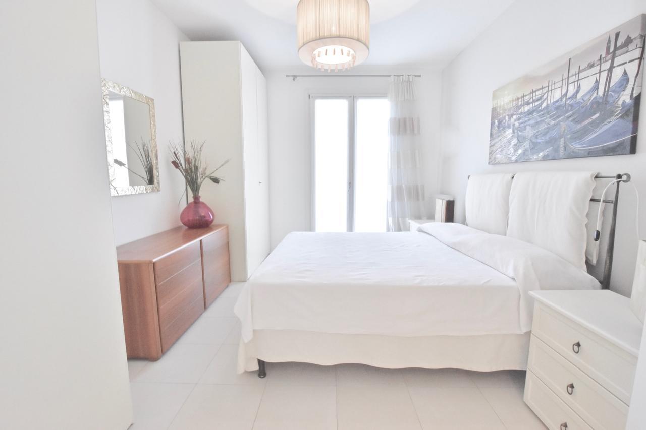 לידו די ג'סולו Liro Apartments מראה חיצוני תמונה